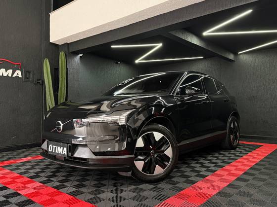 VOLVO EX30 51 KW ELÉTRICO CORE
